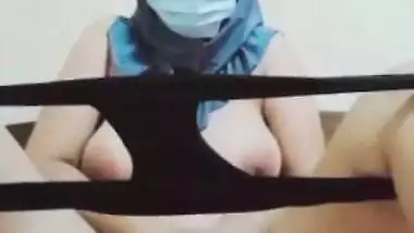 Indonesia HijabGirl I miss my dick so I masturbate Y.Y